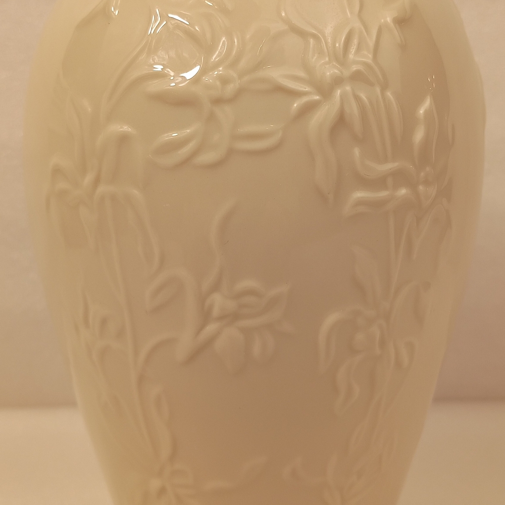 Lenox Masterpiece Small Vase Ivory Porcelain Embossed Floral Gold Trim 7.5”